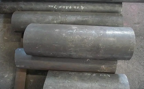 巴中某家制造公司采购2/3高低齿硬质合金带锯条锯切尺寸500mm，面积1963c㎡表面硬化钢